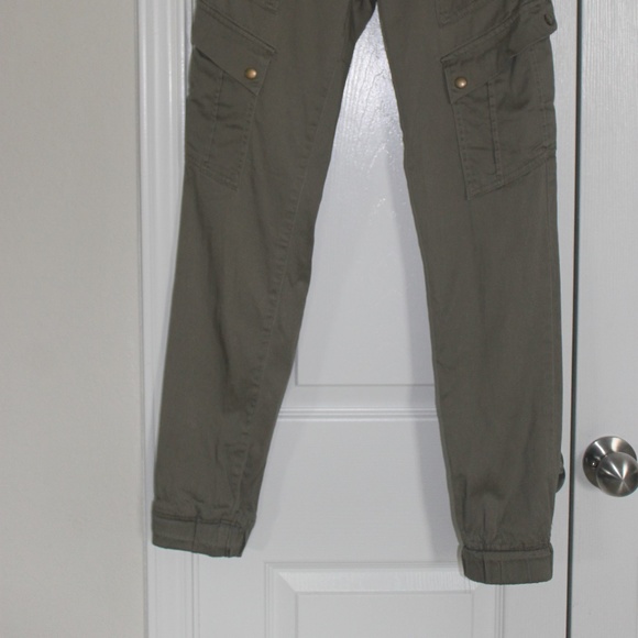 Pants - Picture 2 of 4